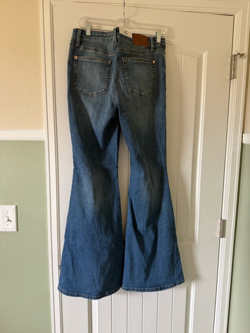 NWT Judy Blue Golden Hour Mid Rise Flare Jeans with Double Angular Seam - size 9 - Picture 4 of 7